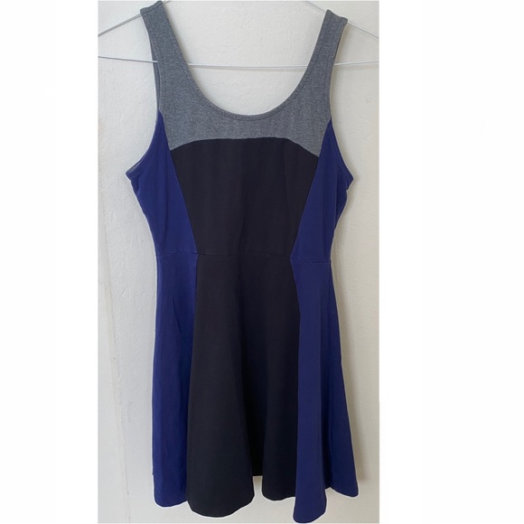 Express color block dress - Picture 1 of 7
